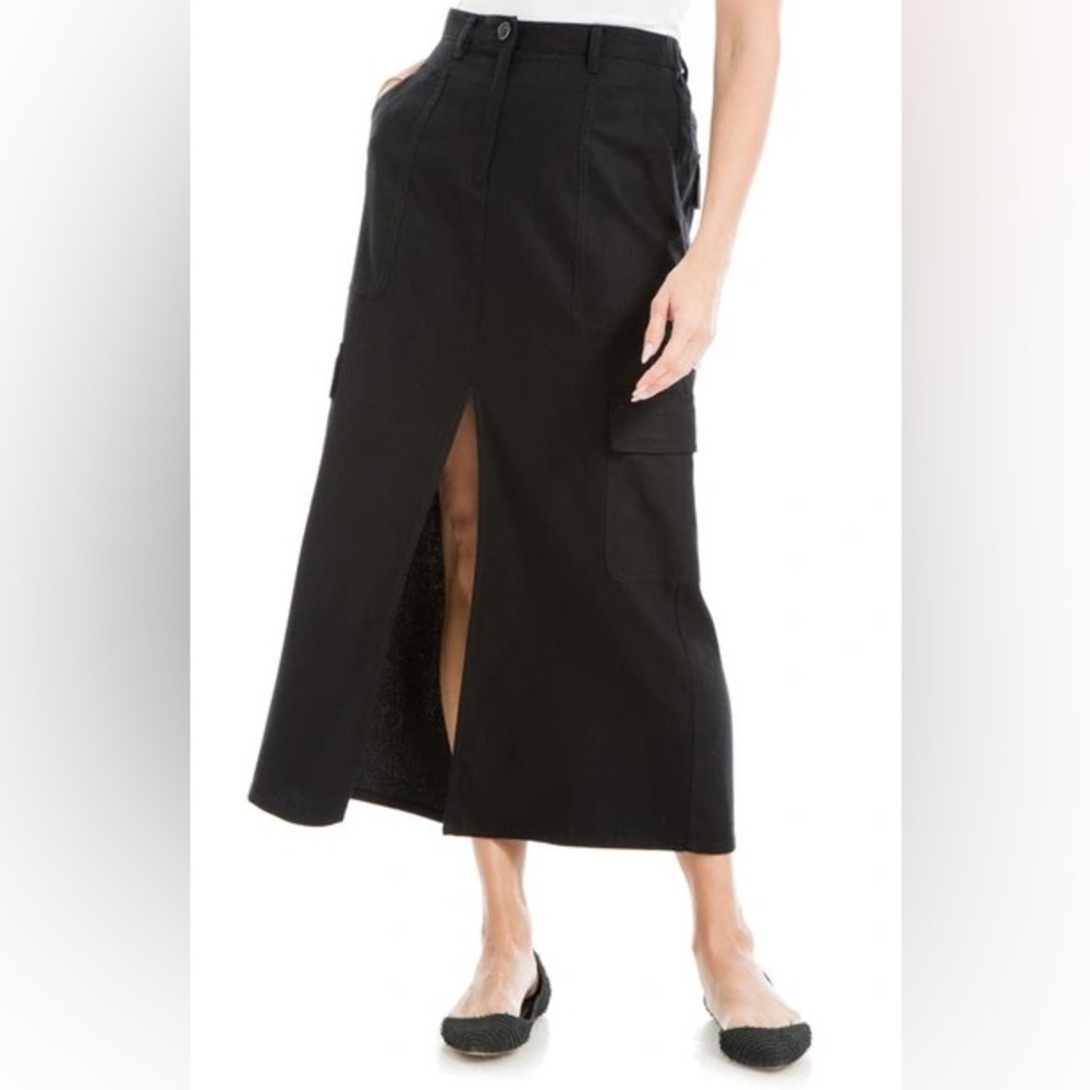 FRONT SLIT CARGO SKIRT IN BLACK